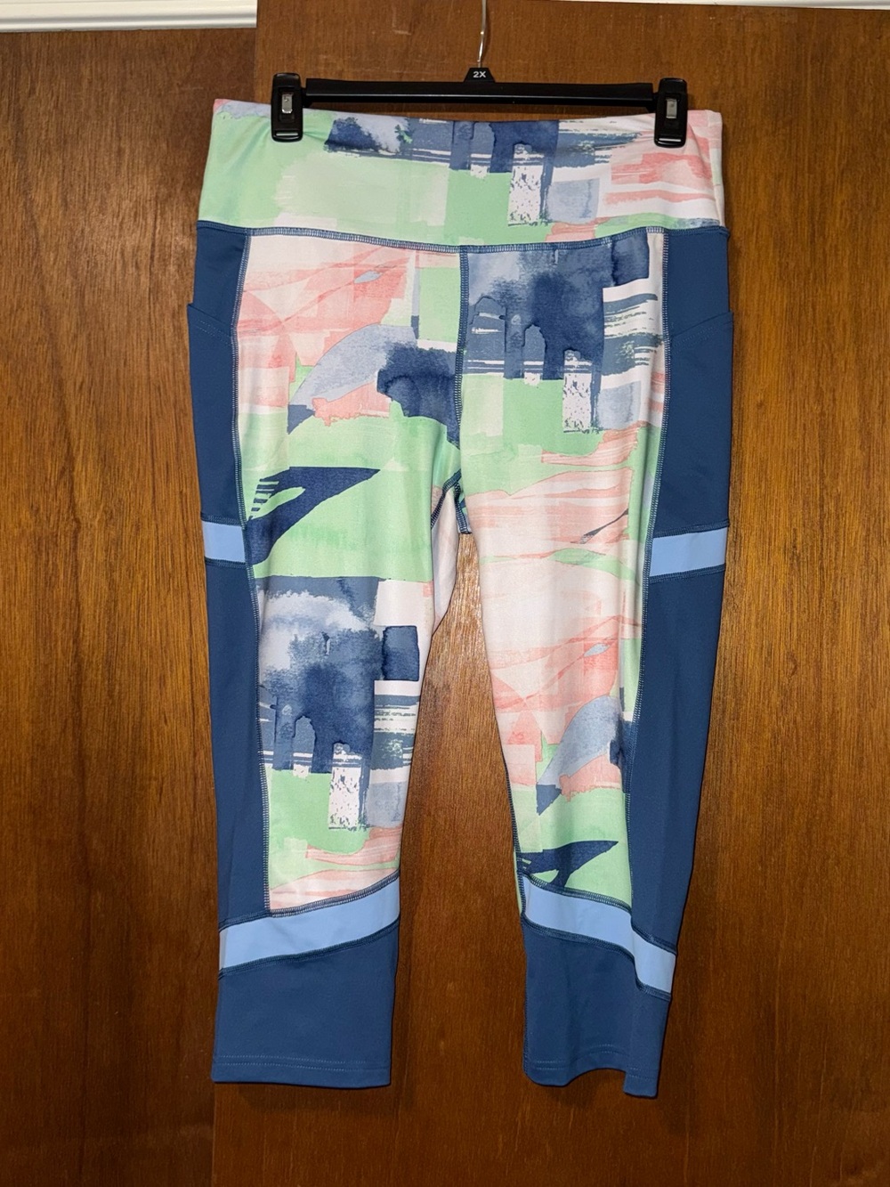 🐠 tek gear Mint, Navy & Coral Girls Capri Leggings